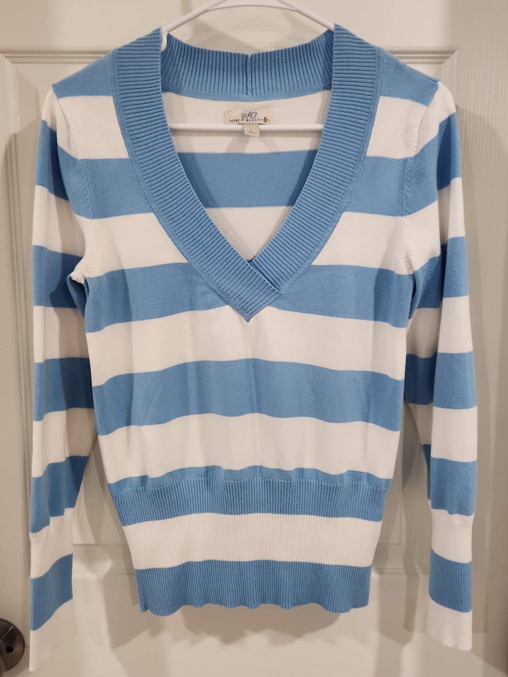 Authentic Y2K Vintage SO Clothing Blue White Striped V Neck Sweater Size L